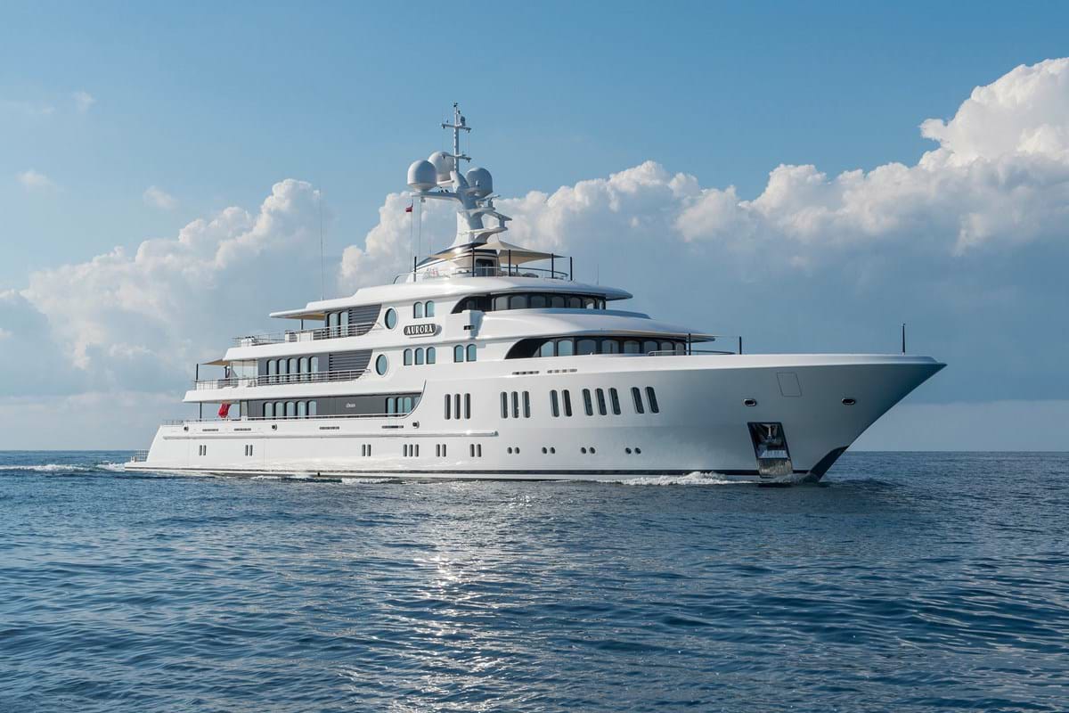 243′ LURSSEN 2017 M/Y AURORA | ALTINEL